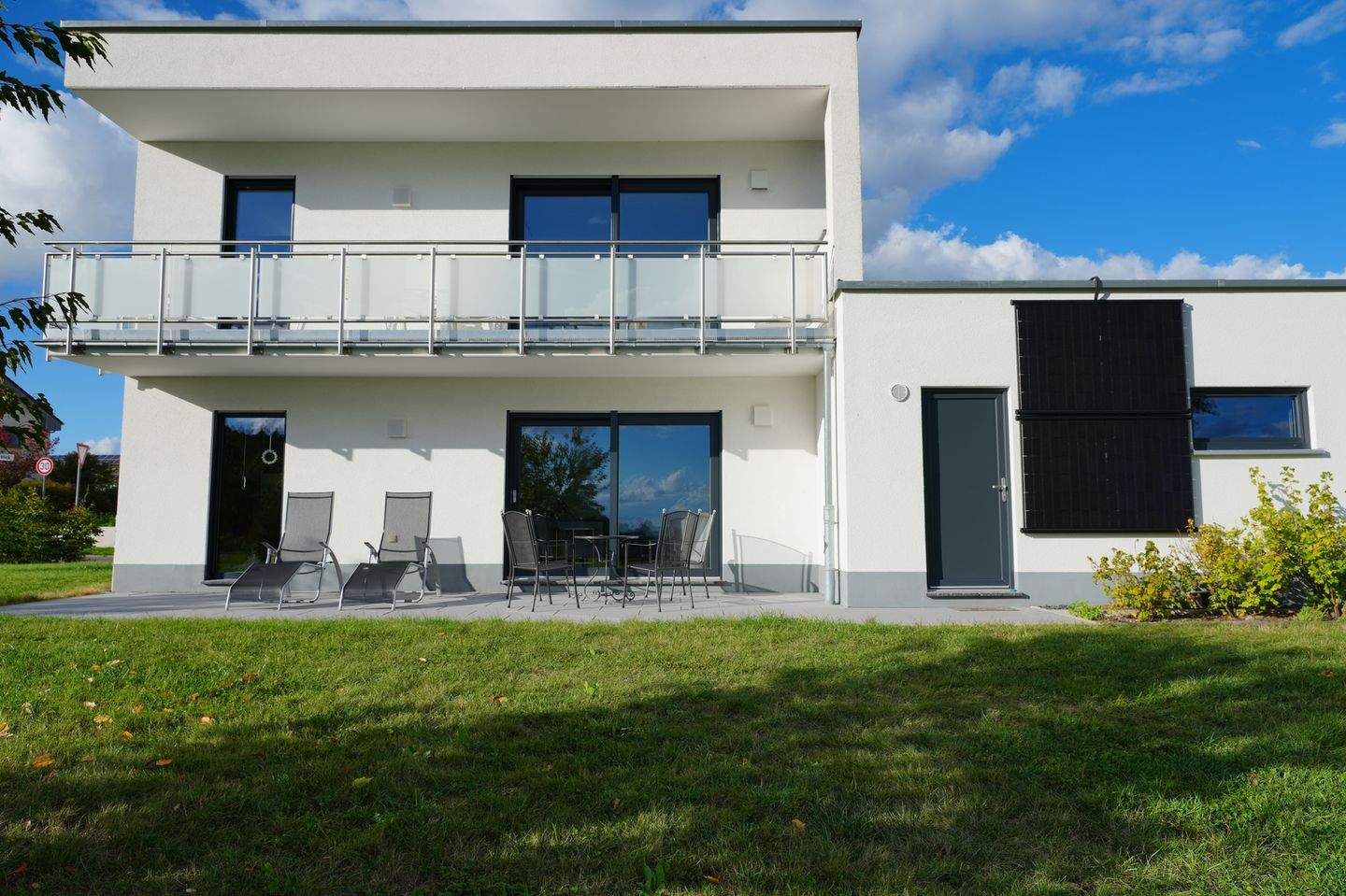 Modernes Einfamilienhaus mit Balkon und Terrasse in Haunetal – Haunetal – Vorschaubild 7