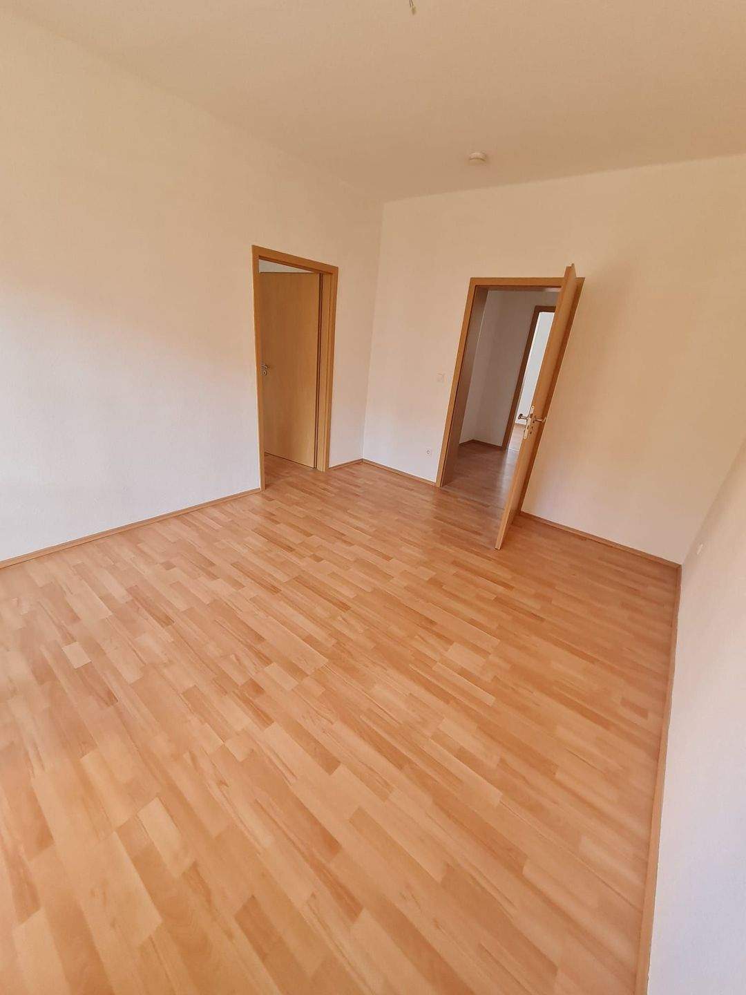 Schöne 2-Raum Erdgeschosswohnung mit Balkon – Magdeburg – Vorschaubild 6