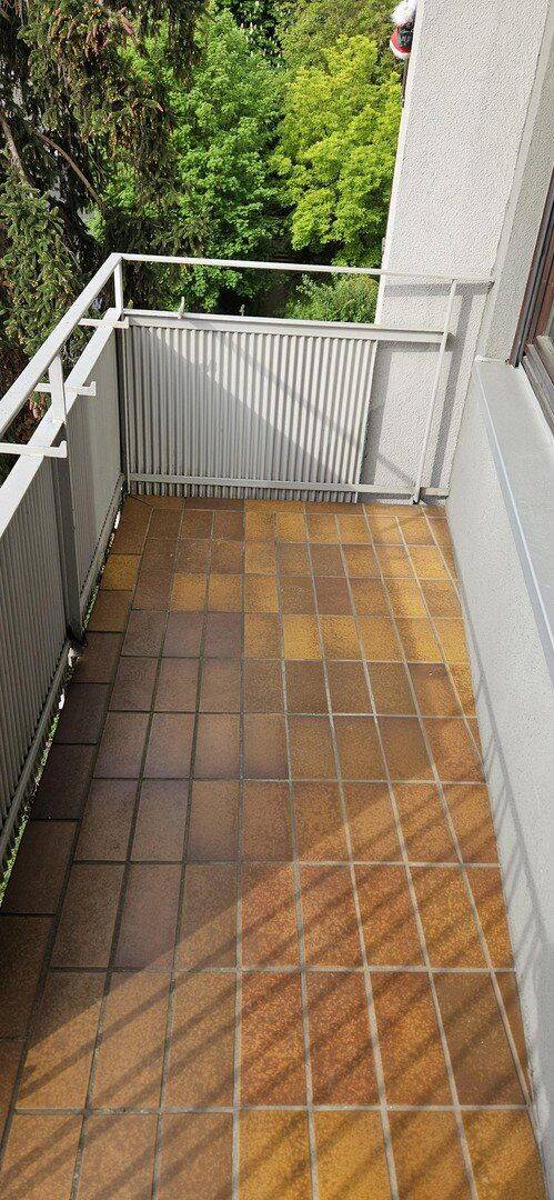 Schöne 3-Zimmer-Wohnung in ruhigem Mehrfamilienhaus mit Balkon – Pforzheim – Vorschaubild 4