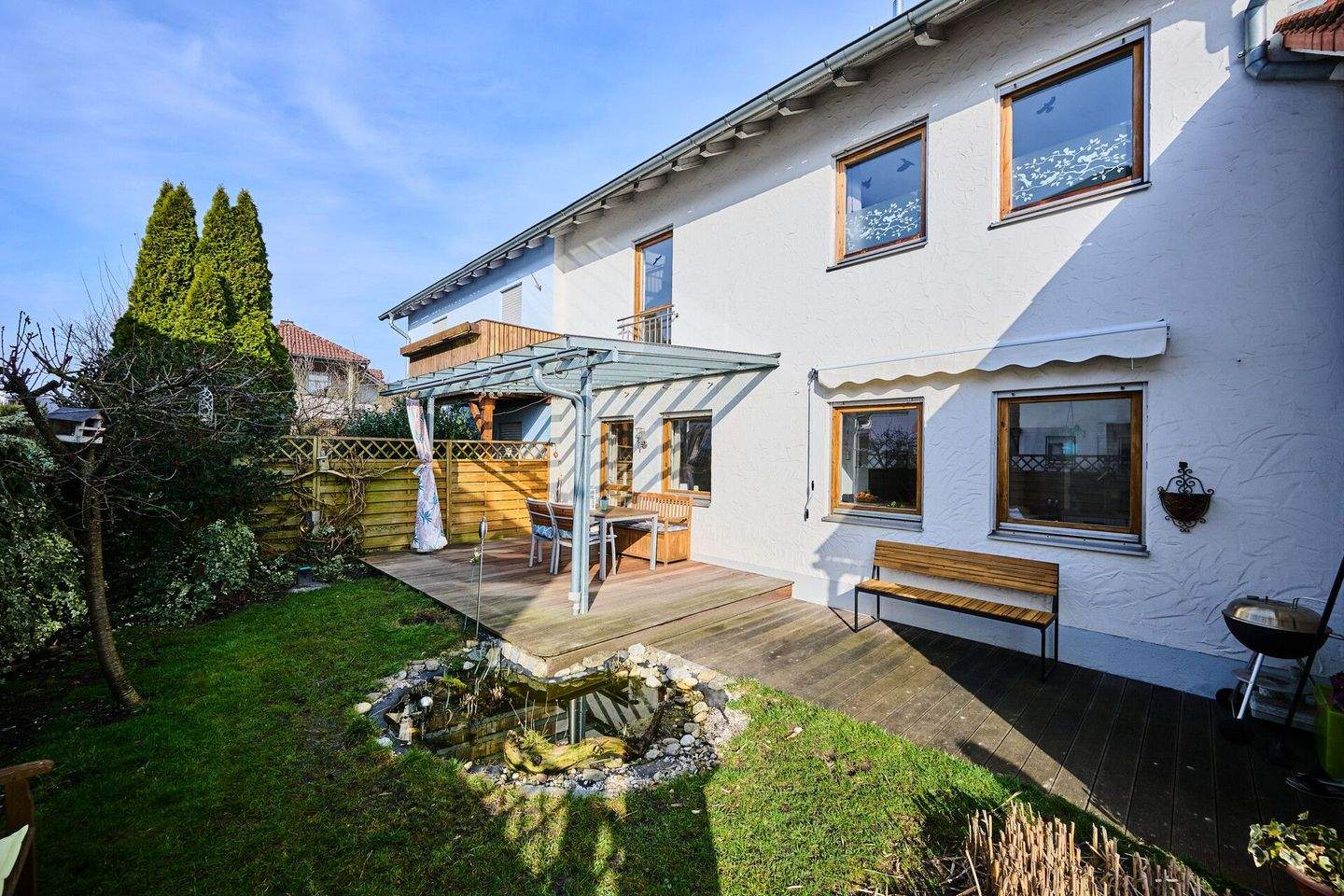 Sehr gepflegte Doppelhaushälfte mit Südterrasse - sehr gute Raumaufteilung – Straubing – Bild 1 von 9