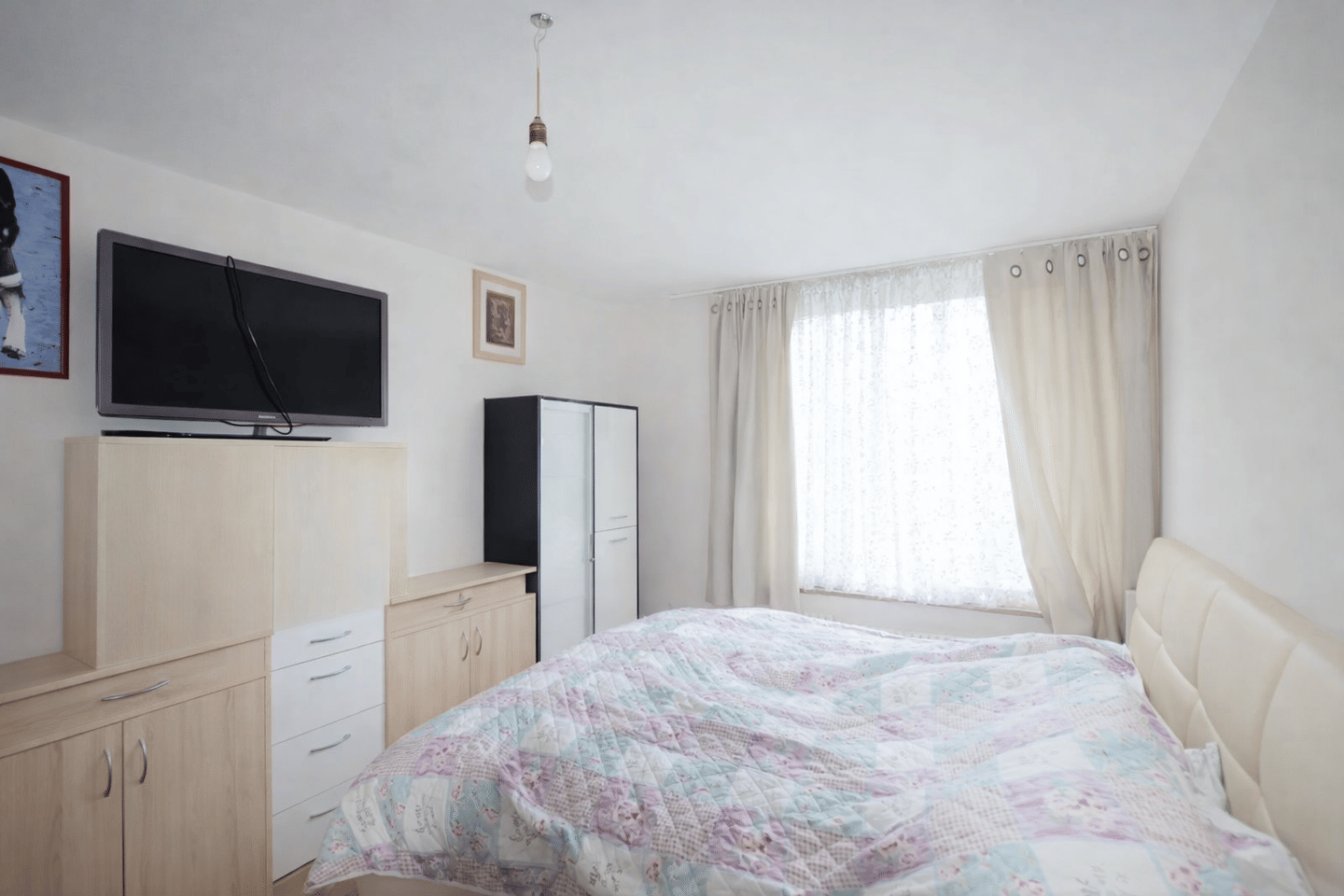 Charmante 3-Zimmer-Wohnung mit Loggia - ca. 80 m² Wohnfläche. Ideal für Ihr neues Zuhause! – Leverkusen – Vorschaubild 3