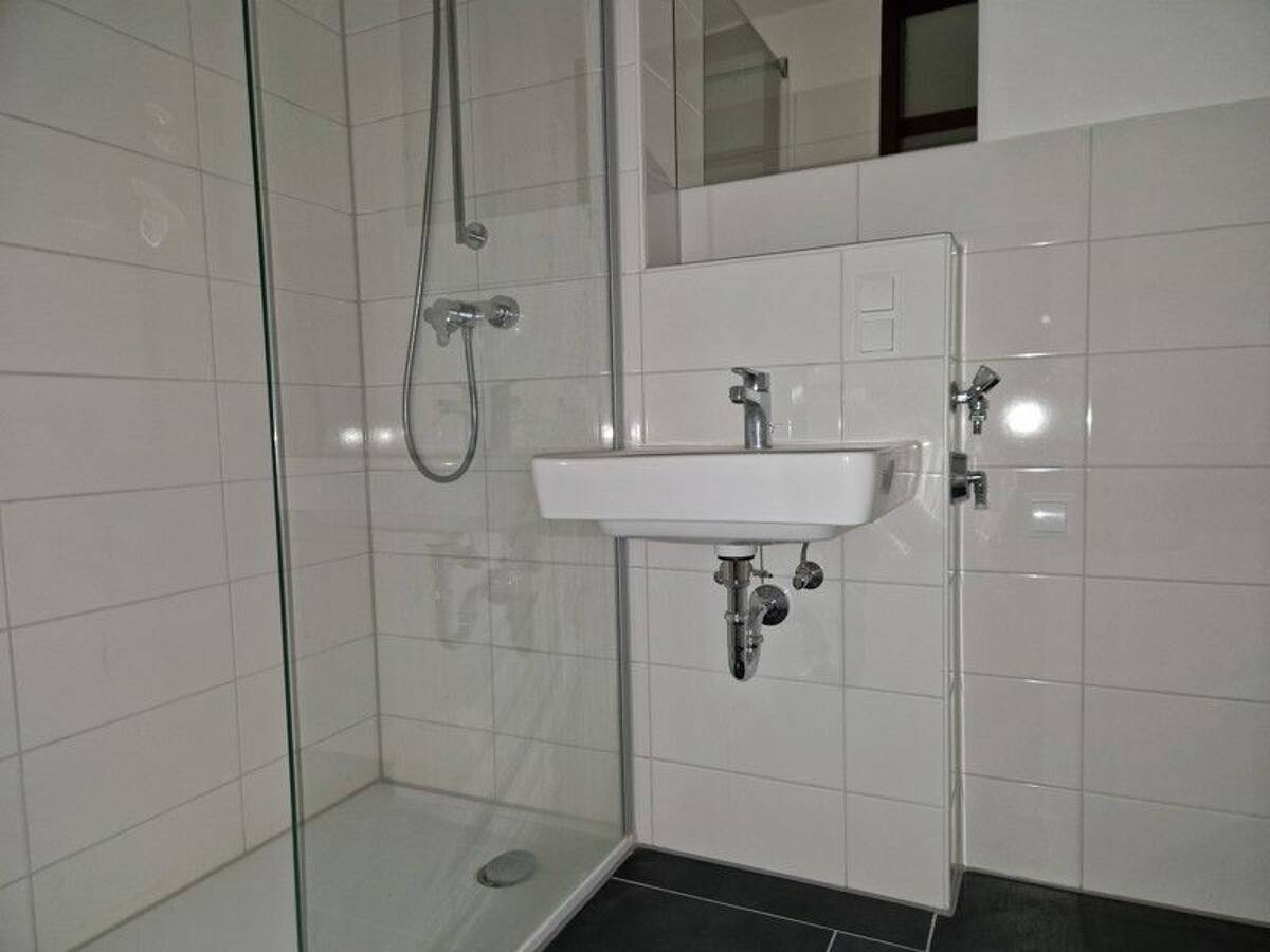 Erstbezug nach Sanierung, 3-Zimmer-Wohnung mit Balkon! – 44359 Dortmund – Bild 1 von 9