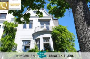 Bestlage am Bürgerpark: Stilvolles Altbremer Stadthaus mit vielen Möglichkeiten