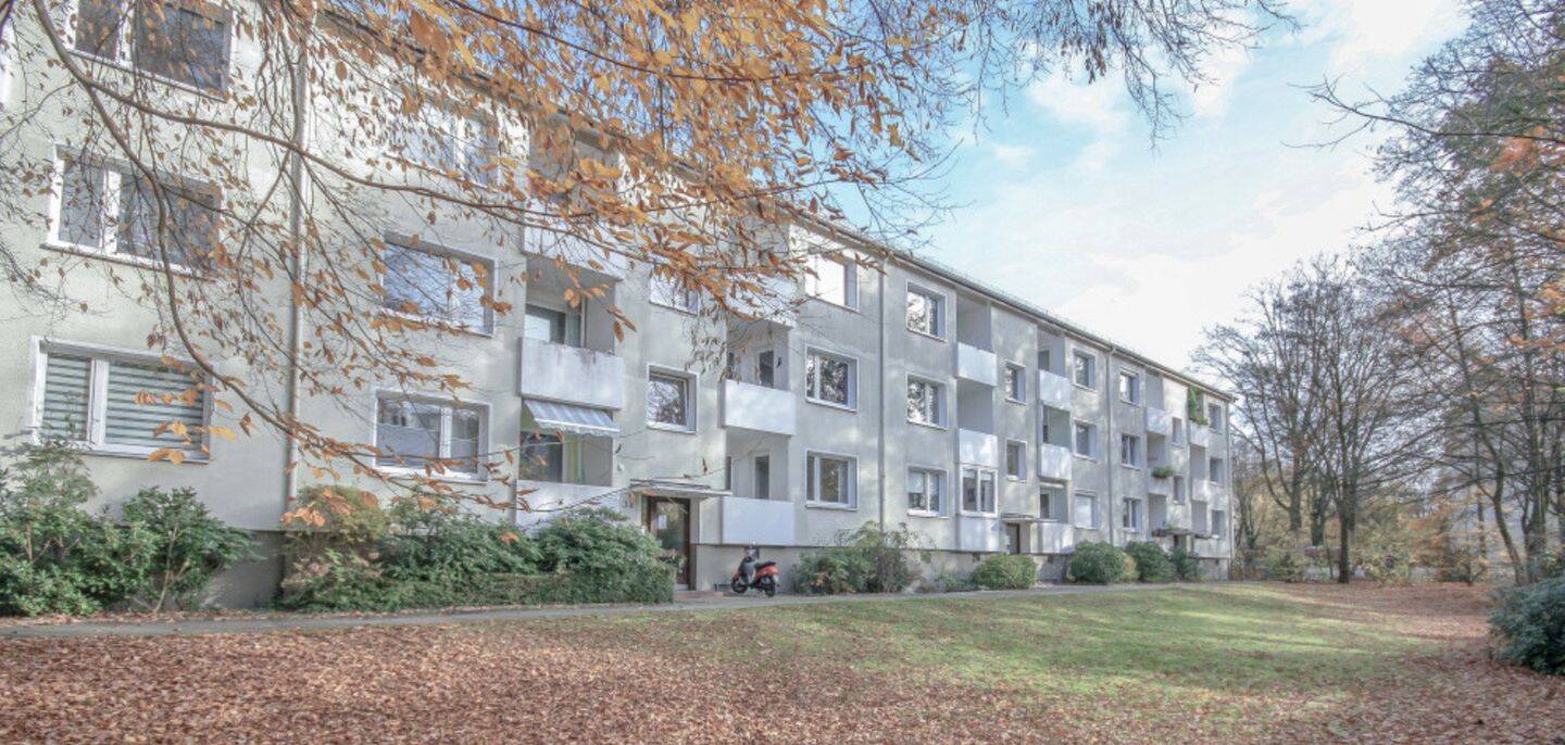 Charmante 2-Zimmer-Wohnung mit Balkon & Stellplatz in Bremen-Osterholz