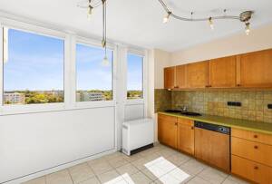 Weitblick . Wohnküche . Wintergarten | Geräumige 2-Zi-Balkonwohnung mit TG-Stellplatz – 81925 München – Vorschaubild 9