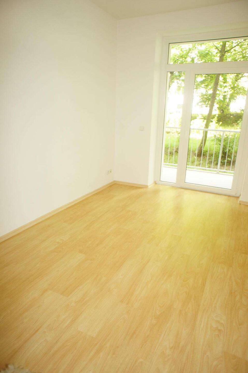 Frei ab 1.9.26 - Offene Küche - Bad mit Fenster - Schlafen zum Innenhof ! – Chemnitz – Vorschaubild 6