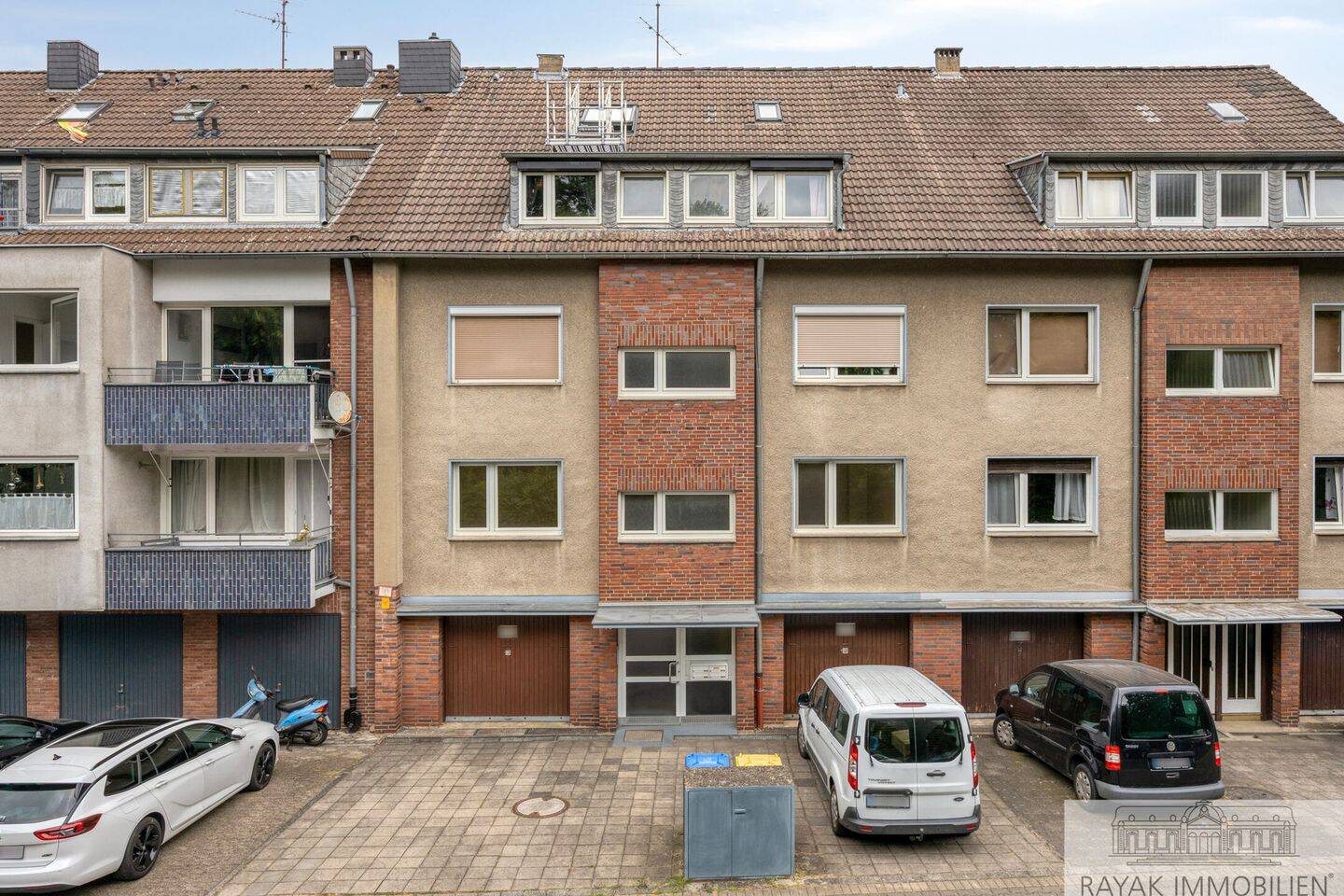 Maisonette-Wohnung zum Kauf in Düsseldorf Hassels - Rayak Immobilien, Ihr Makler für Düsseldorf
