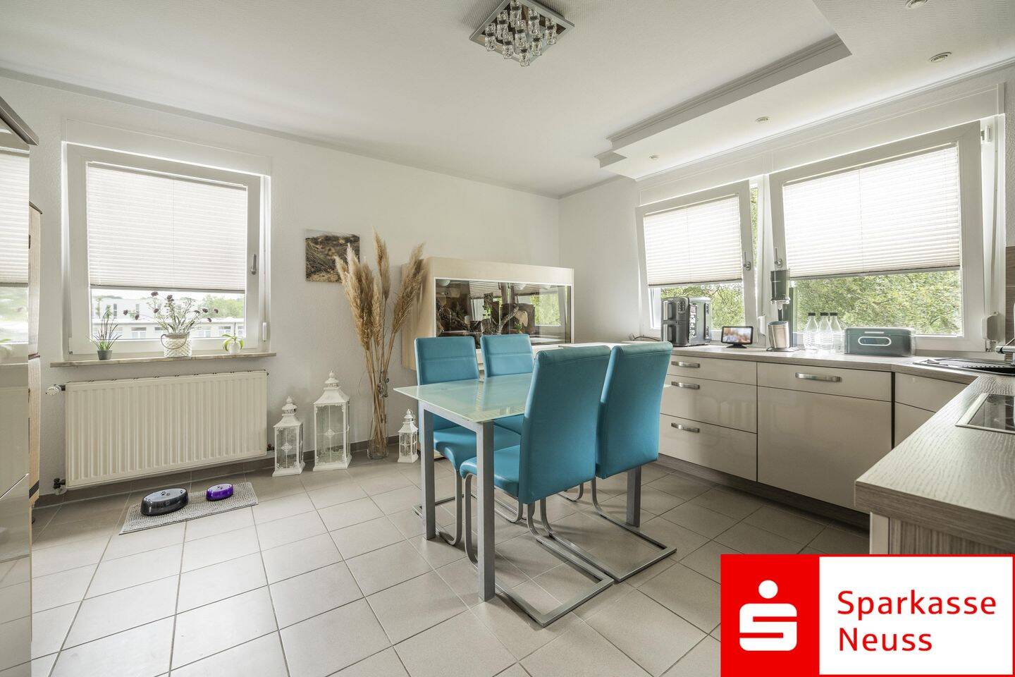 Charmante 2-Zimmer Etagenwohnung mit Ausbaureserve und Garage