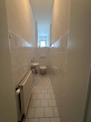 WG-fähige 3 Raumwohnung mit neuer Einbauküche – 99085 Erfurt – Vorschaubild 7