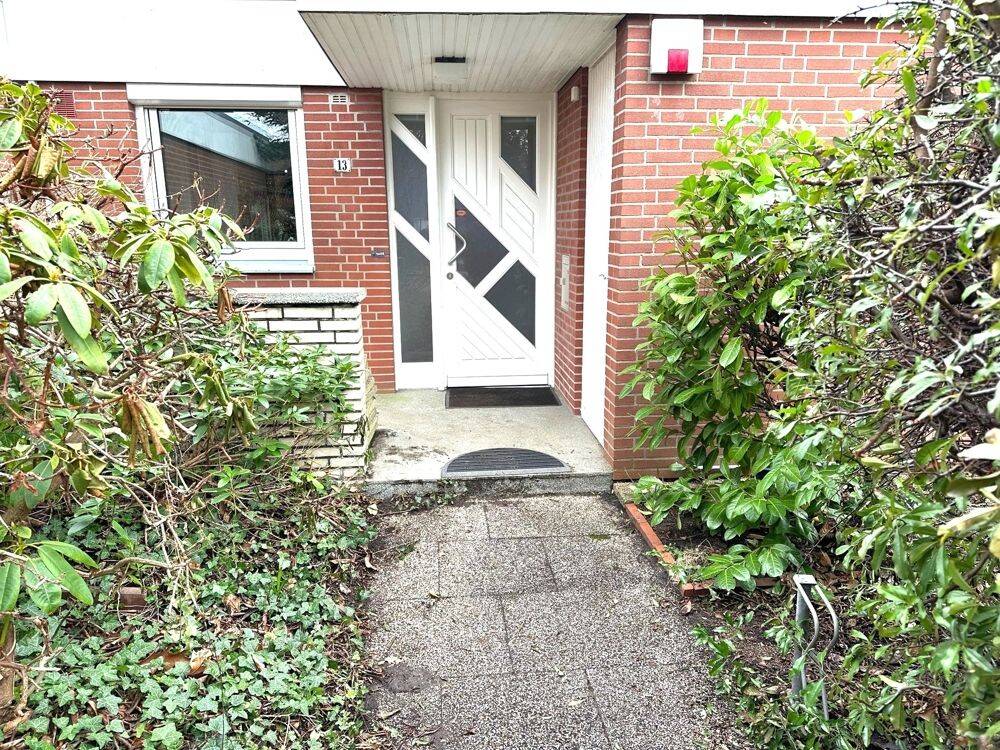 EBENERDIG in HABENHAUSEN! Atrium-Bungalow mit hochw. EBK, uneinsehb. Terrassengarten sowie Garage – Bremen – Vorschaubild 3