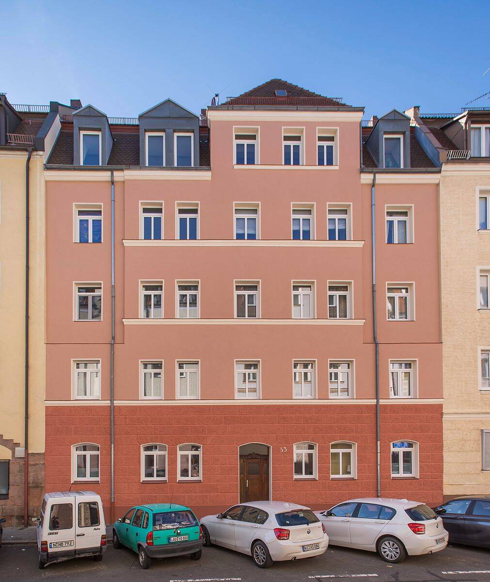 Stilsicher sanierte Altbauwohnung in Schoppershof