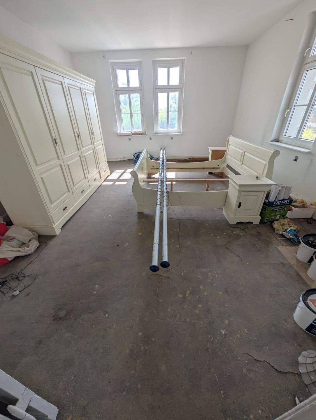 Großzügige Altbauwohnung mit Kachelöfen im historischen Bahnhof (ca. 180 m²) – Bützow – Vorschaubild 2