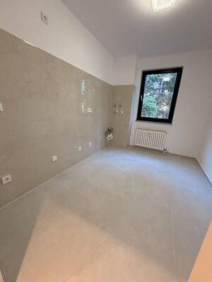 Lichtdurchfluteter Wohntraum in Köln Weiden - Großzügige 3-Zimmer-Wohnung mit Balkon – 50858 Köln – Vorschaubild 8