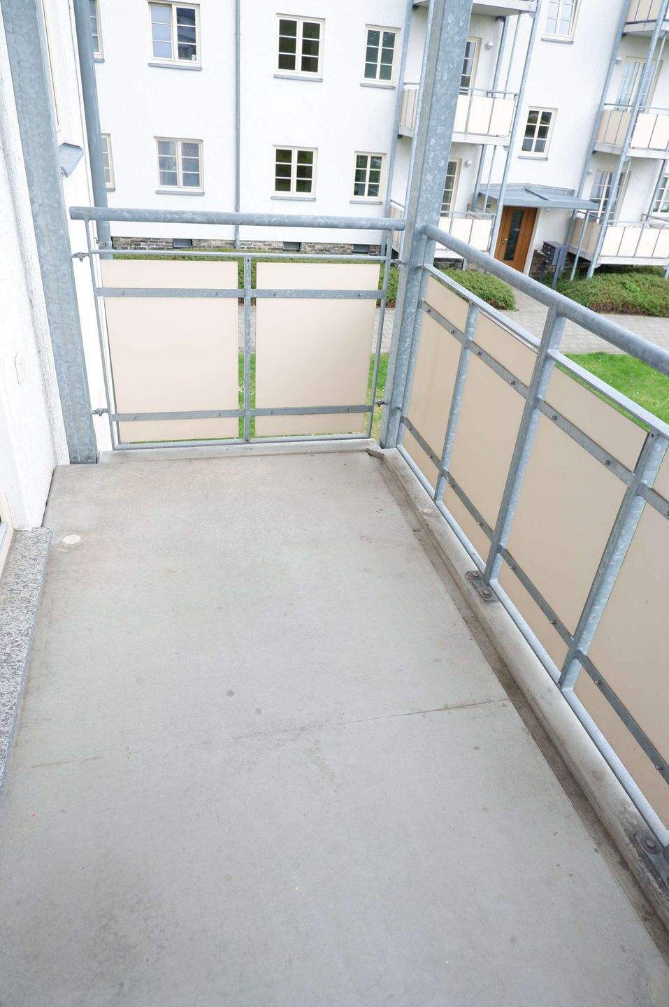 1. OG ! geräumige Küche - Stellplatz - frei ab 1.3.26 – Chemnitz – Vorschaubild 9