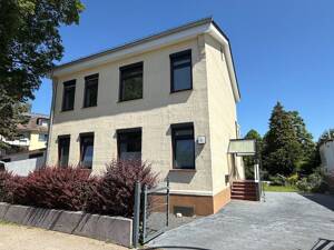 Großzügiges Familienparadies: Modernisiertes Ein-/Zweifamilienhaus - Keine Käuferprovision – 21079 Hamburg – Vorschaubild 1