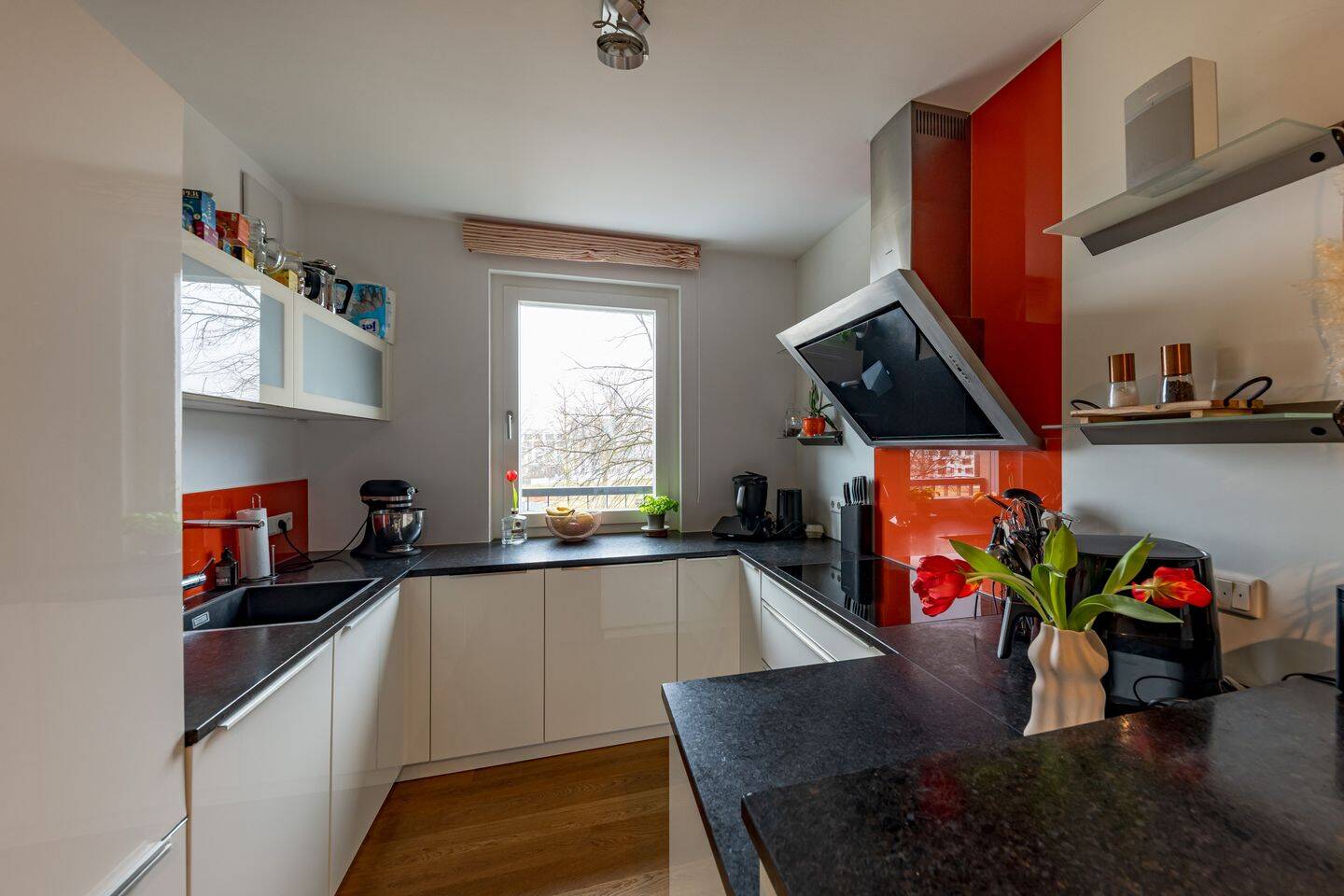Großzügige 105 m² Design Wohnung in Bestlage am Killesberg mit offenem Wohnkonzept, Balkon, TG Stellplatz mit Wallbox & Aufzug – Stuttgart – Vorschaubild 6