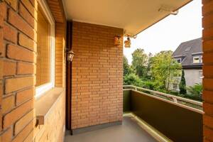 Schöne 3 Zimmer Wohnung mit 2 Stellplätzen u. Balkon in Hamburg Poppenbüttel – 22395 Hamburg – Vorschaubild 7