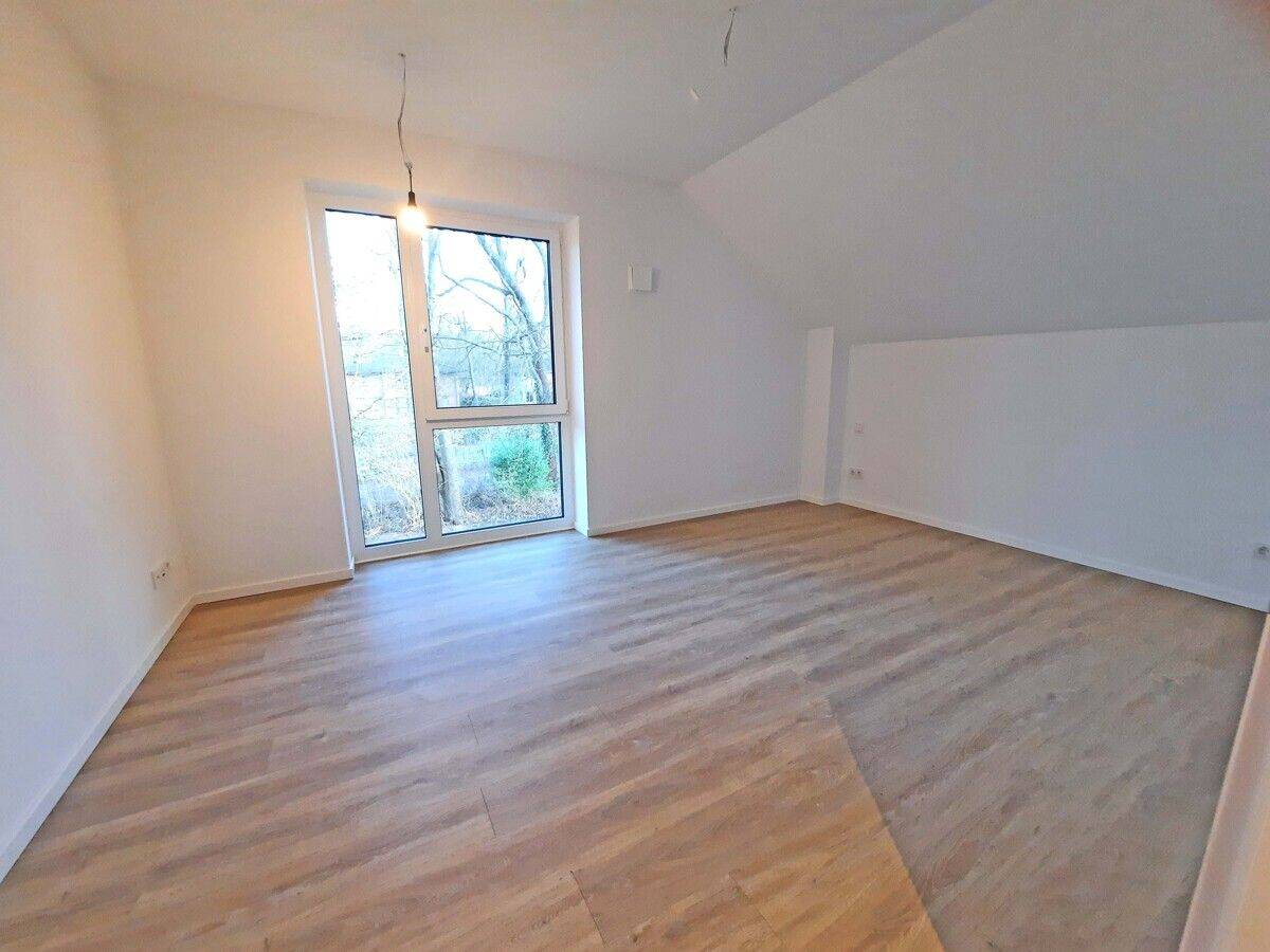 Willkommen in Bergstedt! Neubau-Doppelhaushälfte als Erstbezug in familienfreundlicher Lage – Hamburg – Vorschaubild 9