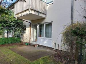 Provisionsfreie 3 Zimmer, Küche, großes Bad, Abstellraum, Terrasse, eingezäunter Garten, Keller, Waschkeller, eigene separate Tiefgarage ! – 12527 Berlin – Vorschaubild 1