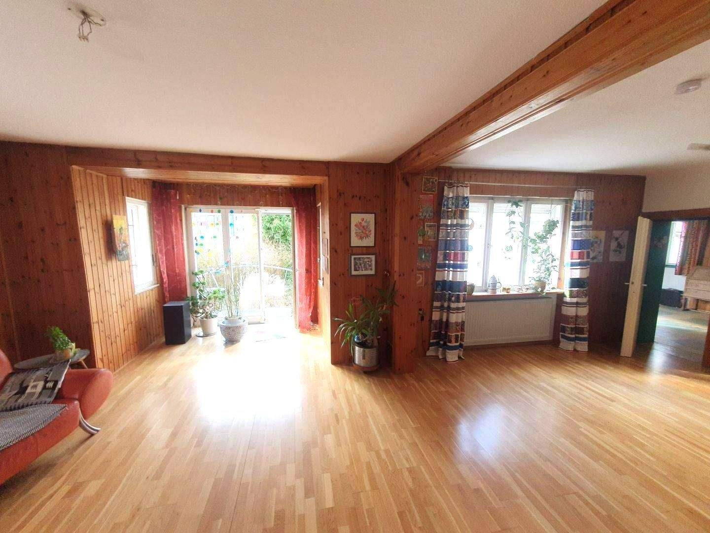 Gepflegtes großes Einfamilienhaus mit Garage in ruhiger Wohnlage – Neunkirchen am Sand – Vorschaubild 5
