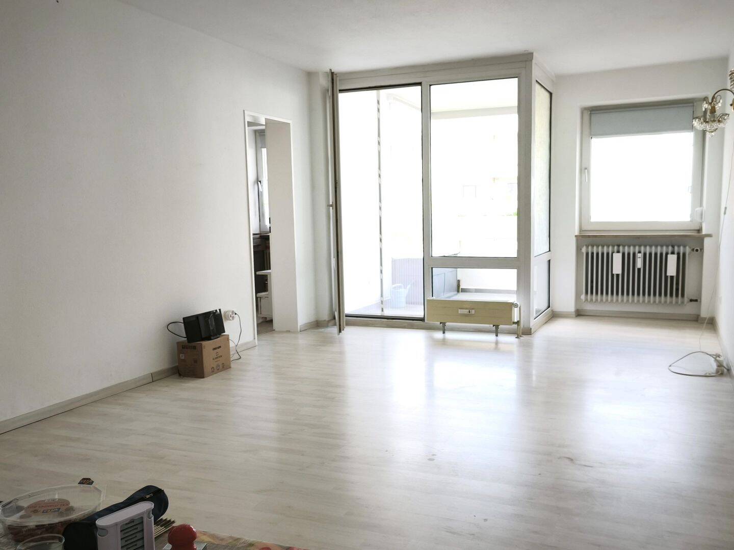 Uni-Viertel: Schöne 2-Zimmer-Wohnung, sonniger West-Balkon, Aufzug, Garage in TG, zur Selbstnutzung oder Vermietung