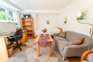 Möbliertes Apartment in Stuttgart-Vaihingen nahe Uni - ab 1 Monat – 70563 Stuttgart – Vorschaubild 2