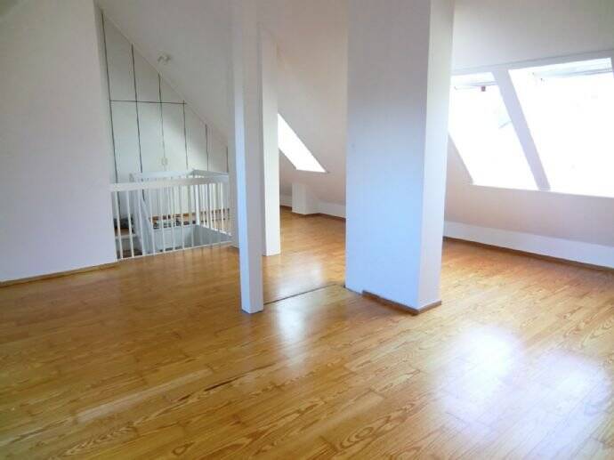TOP Lage: individuelle 3-Zimmer Dachgeschoss-Maisonette Wohnung RUHIG + ZENTRAL Alt-Rahlstedt – Hamburg – Vorschaubild 7