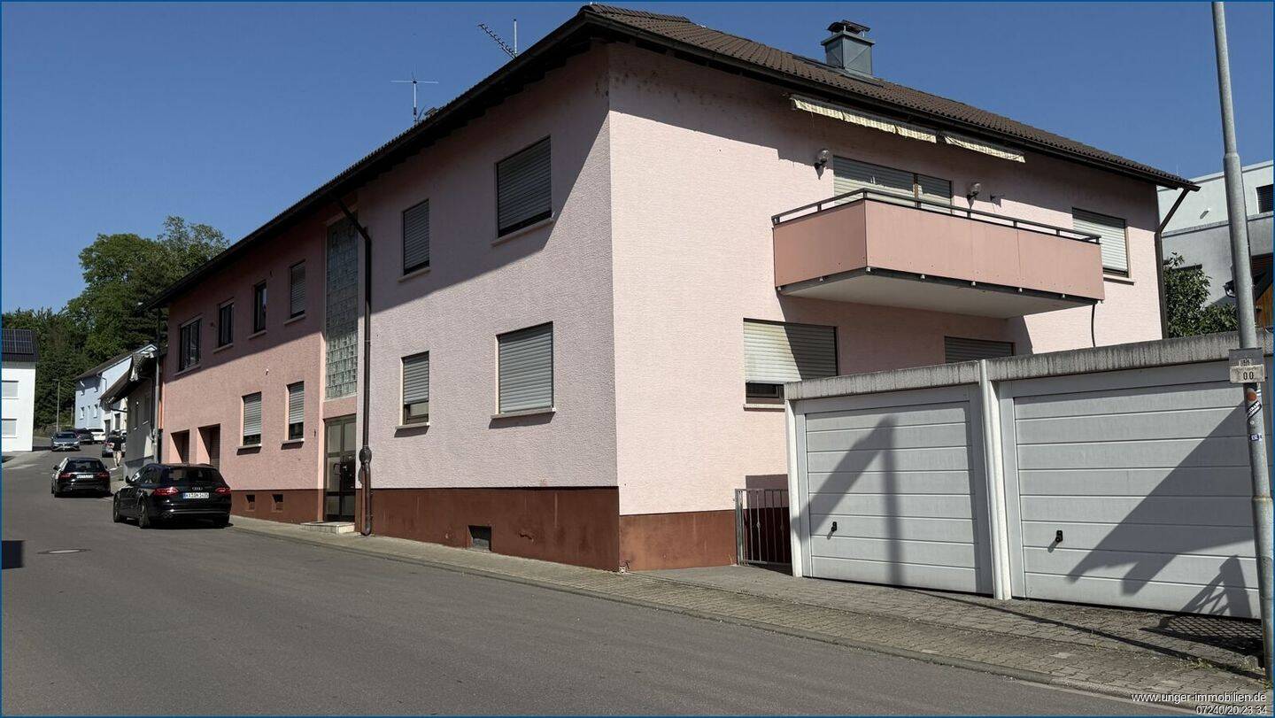 Großzügige 3 1/2 Zimmerwohnung mit großem Südbalkon in Walzbachtal-Jöhlingen!