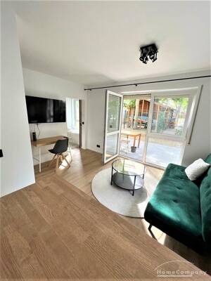 23509 HomeCompany Dresden Möbliert/Furnished 2-Zimmer Terrassenwohnung mit Gartennutzung in Dresden - Striesen max. 2 Personen
