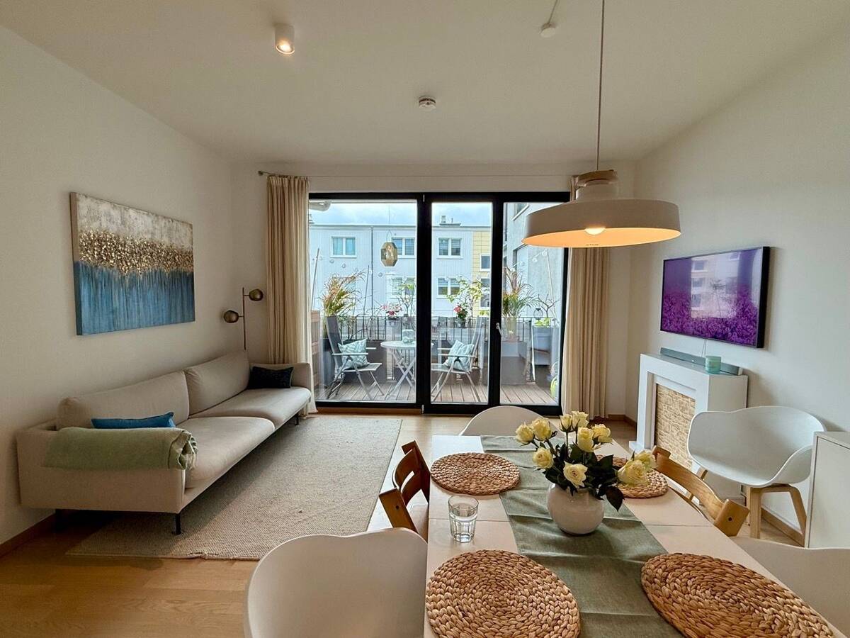 -LDIMMOBILIEN.DE- Modernes Wohnen in neuwertiger 4-Raumwohnung – 13156 Berlin – Bild 1 von 9