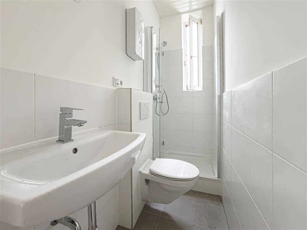 Kernsanierte 1-Zimmer-Wohnung mit Küche u. Waschmaschine – Düsseldorf – Vorschaubild 8