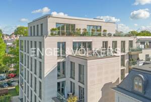 Ganz oben zuhause - lichtdurchflutete Endetage mit Dachterrasse. – 20148 Hamburg – Vorschaubild 1