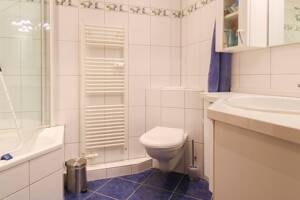 Exklusives Wohnen mit Wellness-Oase: 3-Zimmer-Wohnung mit Pool und Sauna in ruhiger Lage von Hamm – 59075 Hamm – Vorschaubild 5
