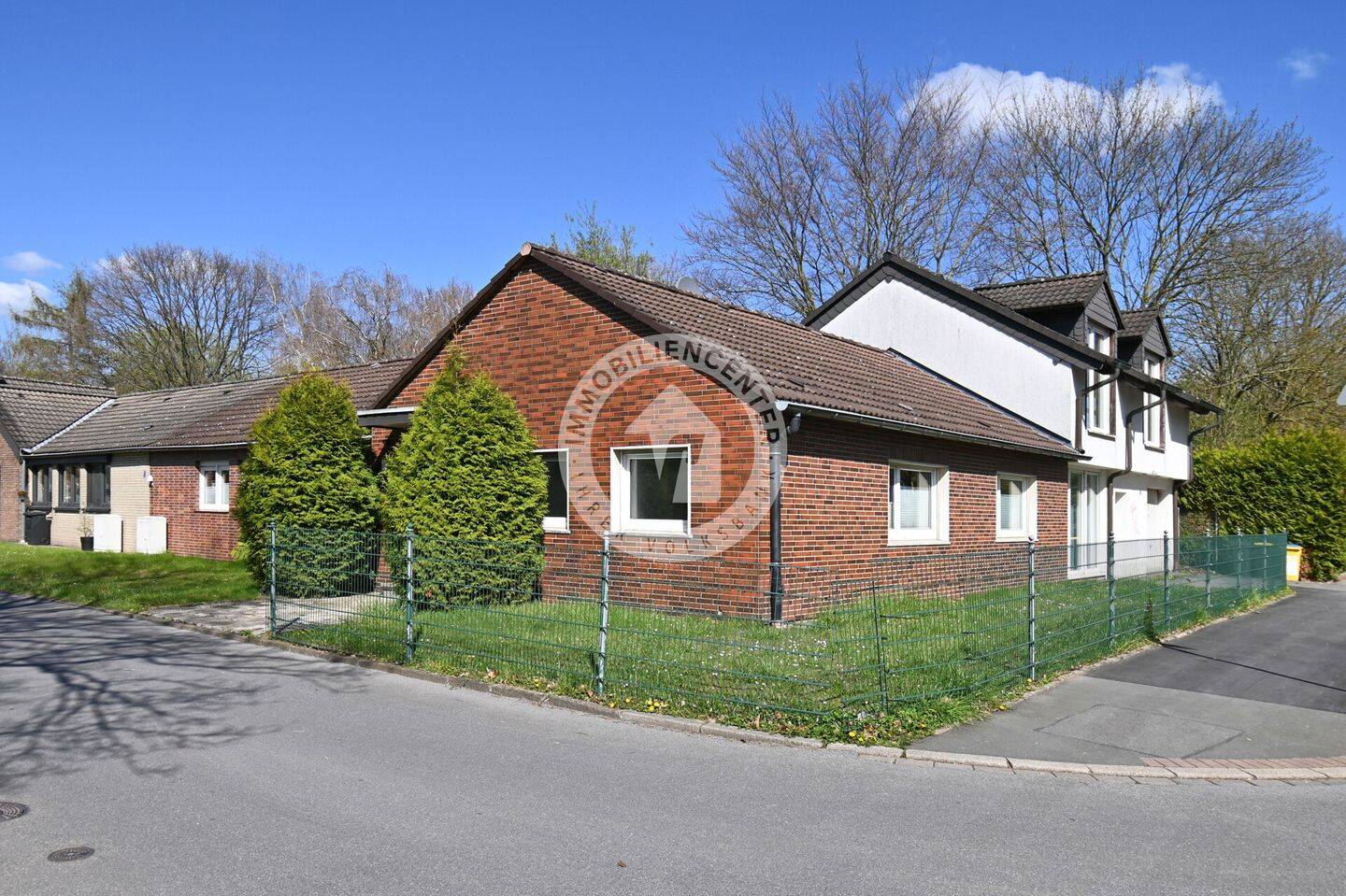 Stilvoll erweiterter Bungalow - viel Platz, viel Licht, viel Lebensqualität – Dortmund – Vorschaubild 2