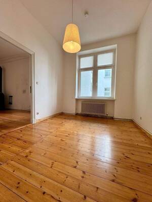 Stuck. Kamin. Dielen. Loggia. – Altbauperle mit ca. 120 m² und großem Potenzial in Steglitz – 12163 Berlin – Vorschaubild 5