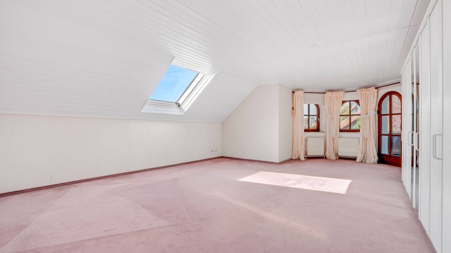 Sofort Bezugsfertig! Modernisiertes EFH mit traumhaftem Grundstück in familiärer Lage – Heinersreuth – Vorschaubild 7
