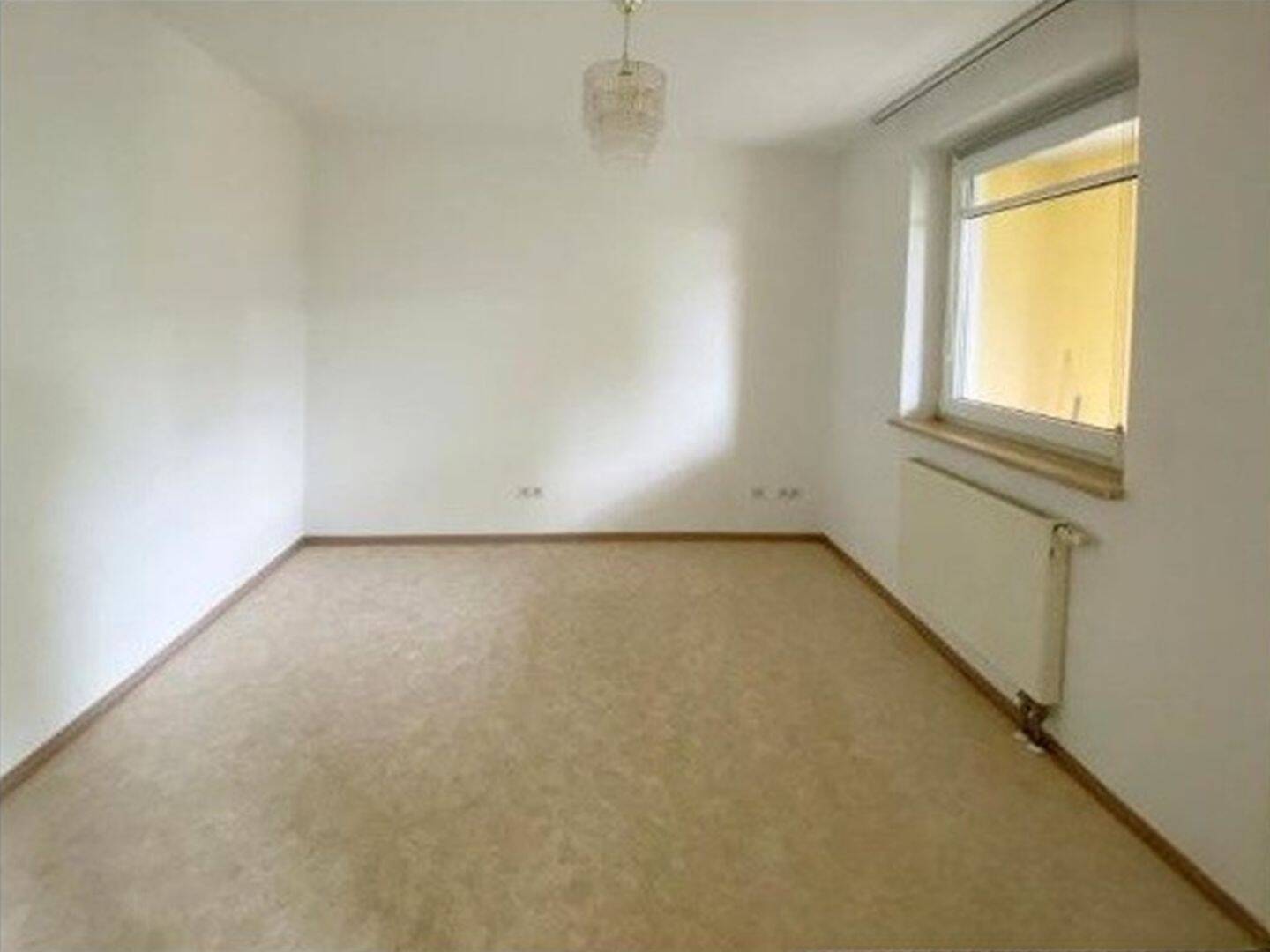 BETREUTES WOHNEN ZENTRAL IN NÜRNBERG-EIBACH: 2-ZIMMER-SENIOREN-ETW MIT BALKON UND TG-STELLPLATZ – Nürnberg – Vorschaubild 6