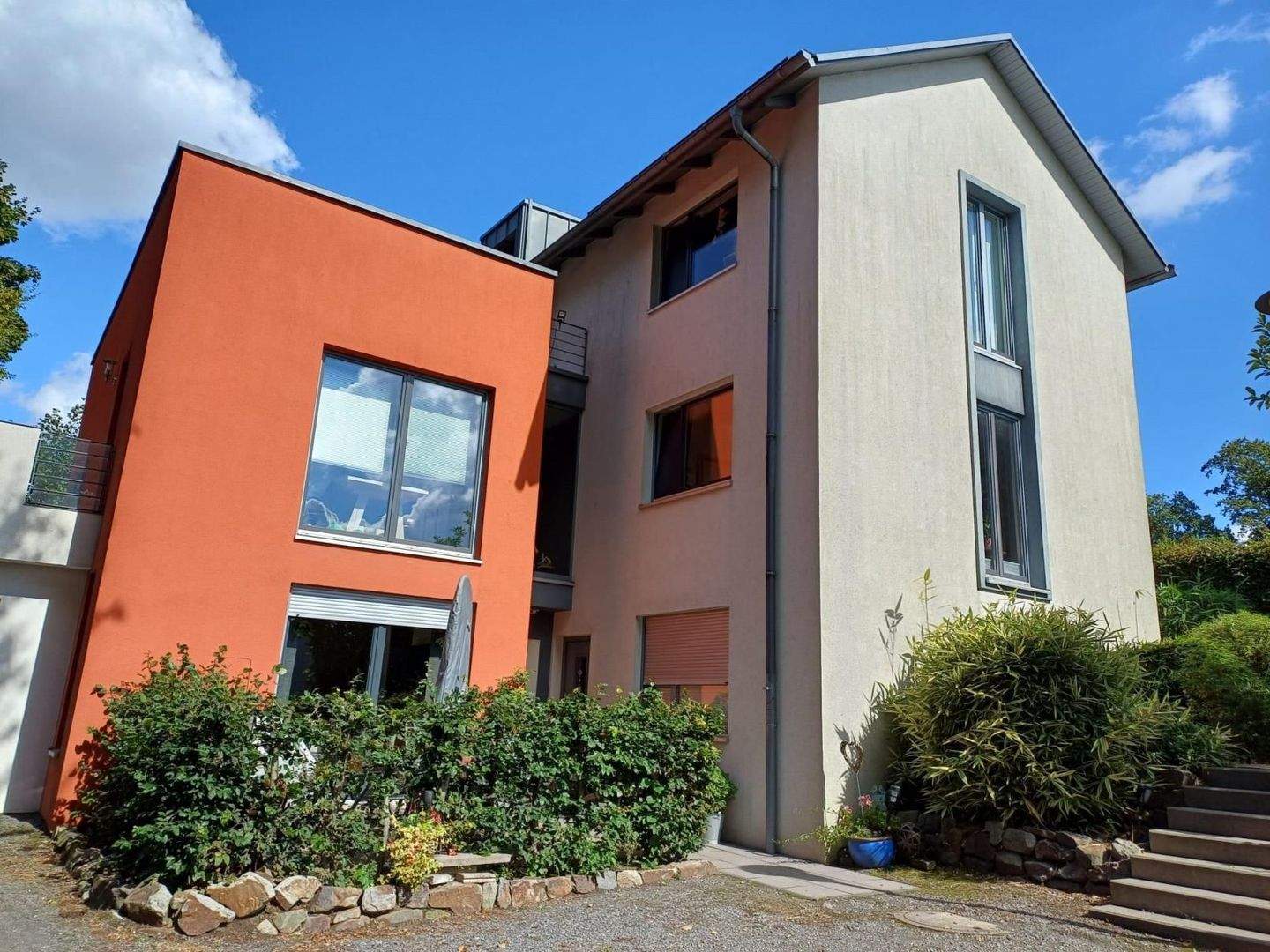 Repräsentatives Architektenhaus für ein oder zwei Familien in Lotte-Büren – Osnabrück – Bild 1 von 9