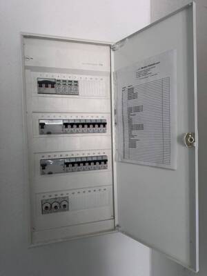 Frisch renovierte 4-Zimmer-Wohnung mit Balkon in zentraler Lage von Flensburg – 24939 Flensburg – Vorschaubild 5