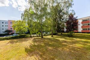 FÜRTH-HARDHÖHE | HELLE 3-ZIMMER-WOHNUNG MIT LOGGIA & GRÜNBLICK - SOFORT FREI – 90766 Fürth – Vorschaubild 2