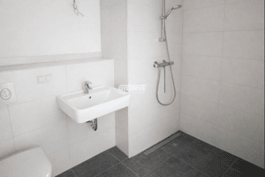 antaris Immobilien GmbH **Viel Platz zum Leben - 4 Zimmer, Terrasse & 2 Bäder** – 99085 Erfurt – Vorschaubild 4
