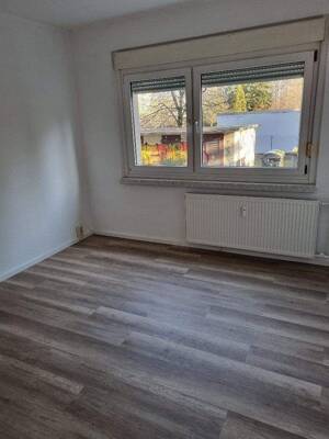 Kleine 2 Raumwohnung mit EBK zum Wohlfühlen – 9123 Chemnitz – Vorschaubild 4