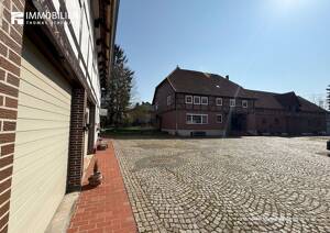Historischer Fachwerkhof an der Schlosskirche von Salder – 38229 Salzgitter – Vorschaubild 2