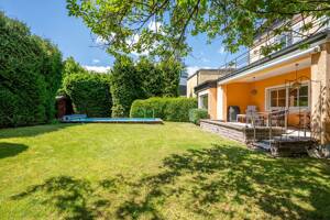 AIGNER - Rarität in Bestlage: Historische Villa mit Garten und Außenpool im Blumenviertel – 81377 München – Vorschaubild 8