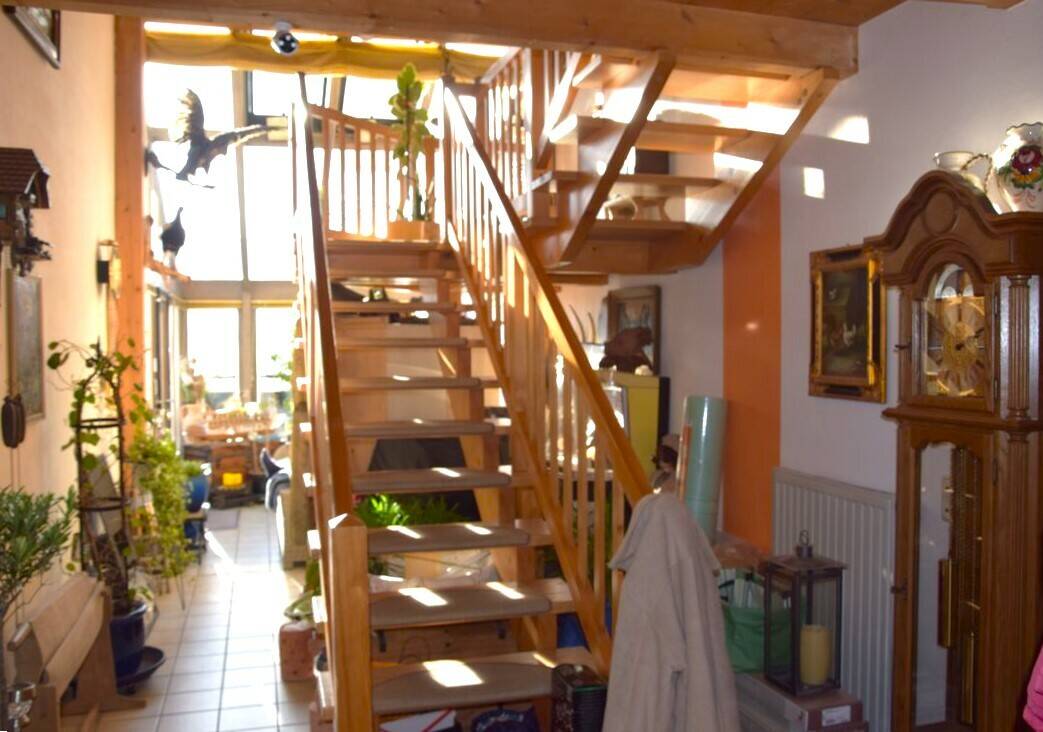 Exklusives ZWEI/MEHRPARTEIENHAUS im Landhausstil: moderne Technik, einzigartiges Anwesen – Neureichenau – Vorschaubild 3