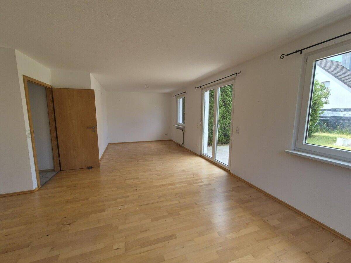 Von Privat: Reiheneckhaus in ruhiger Lage Schwarzenbruck / OT Lindelburg – Schwarzenbruck – Vorschaubild 5