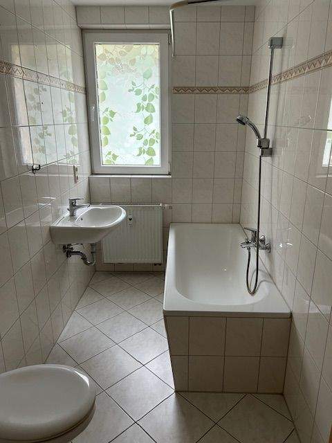 Helles und Modernisiertes 3-Zimmer-Apartment mit Balkon in Suhl