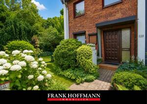 Reihenendhaus mit großem Garten in Hamburg-Bramfeld