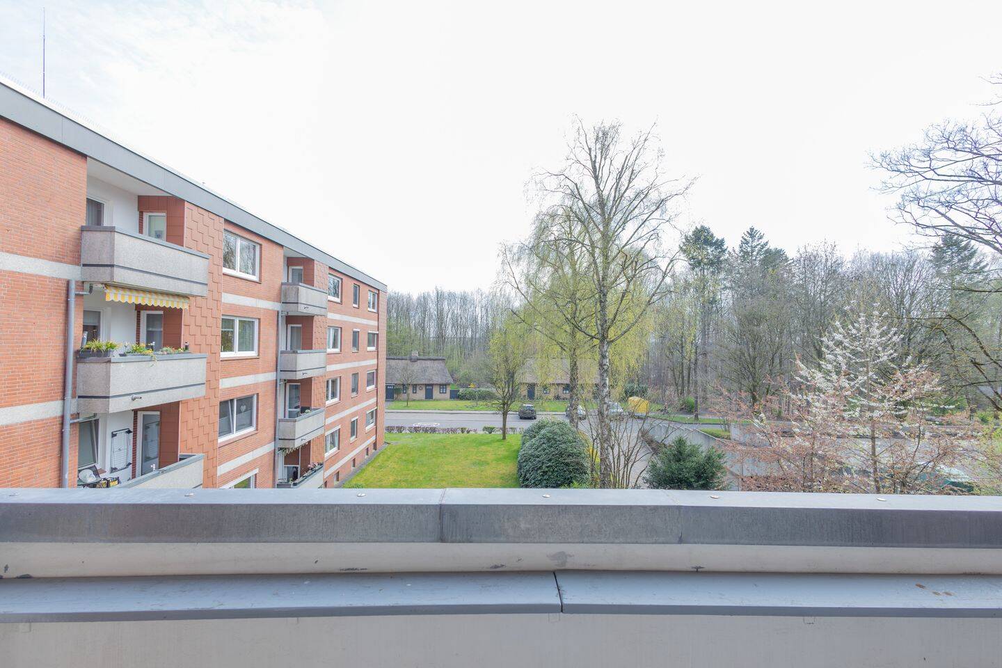 Großzügige Eigentumswohnung mit Balkon und Stellplatz in ruhiger, zentraler Lage von Büdelsdorf – Büdelsdorf – Vorschaubild 7