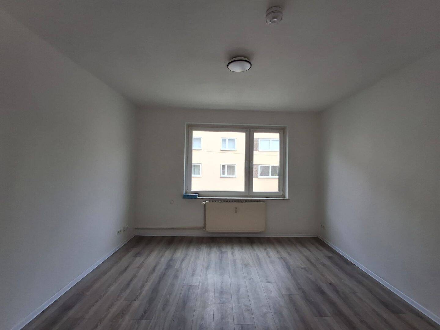 Moderne 2-Zimmer-Wohnung mit Balkon in Bremerhaven, Lehe – Bremerhaven – Vorschaubild 7